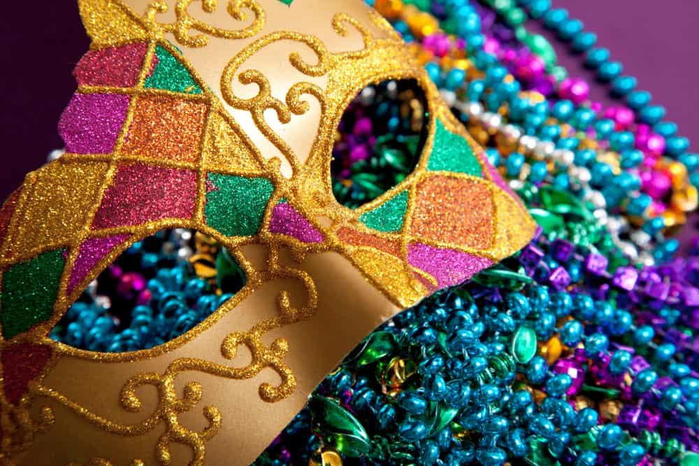  Oojami 72Pcs Mardi Gras Beads Necklaces Bulk Green