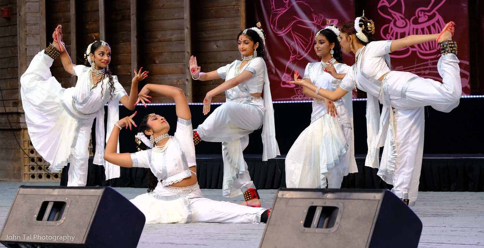 indicanews.com on X: Silicon Valley Diwali Festival & Bollywood  Concert Dance Party (10/29) Register for FREE here =>   #diwali #siliconvalley #diwali2023 #DiwaliFestival  Invite you and your family to celebrate Silicon Valley