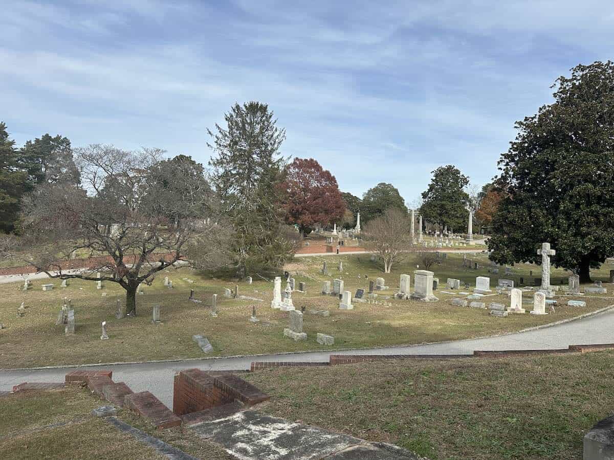 Historic Oakwood Cemetery in Raleigh