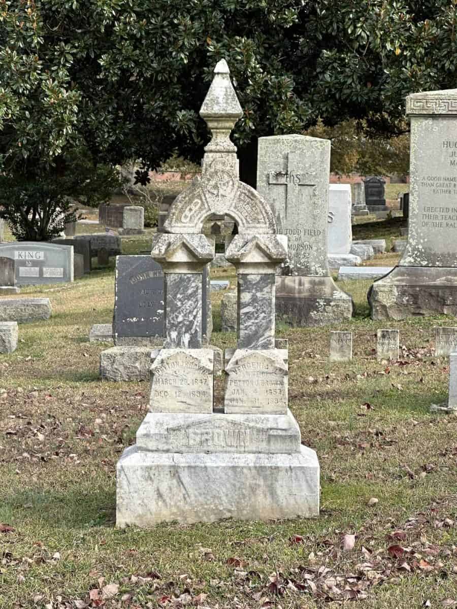 Historic Oakwood Cemetery