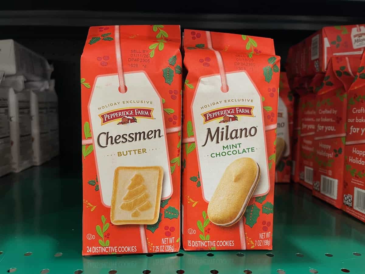 2 bags of Pepperidge Farm cookies