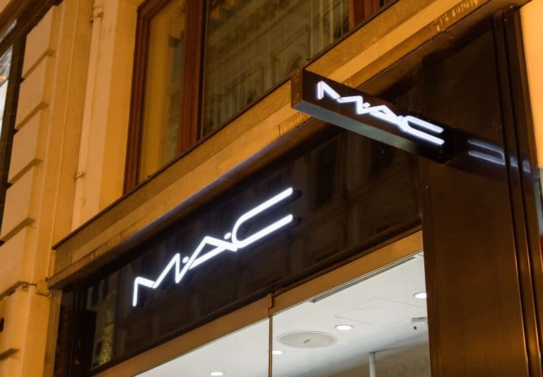 30% off MAC Cosmetics sitewide - for a limited time - Triangle on the Cheap