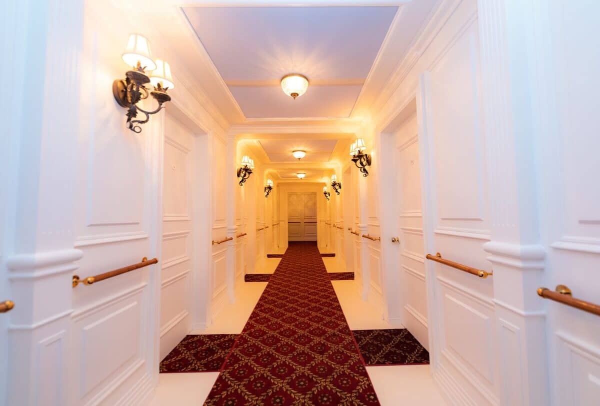 first class hallway of the titanic